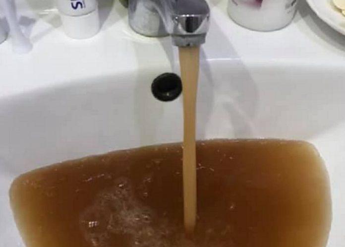 Мръсната вода. Снимка: Фейсбук, Aneliya Simeonova