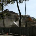 Събаряне на немската болница