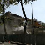 Събаряне на немската болница