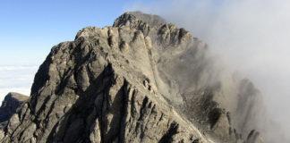 Връх Митикас. Снимка: Снимка: Bignoter, Wikimedia Commons