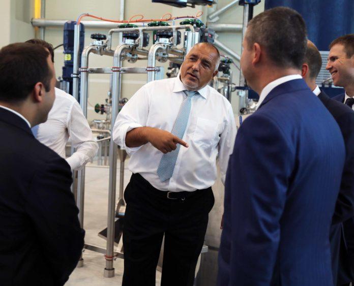 Бойко Борисов по време на посещението си в Пещера. Снимка: Правителствен пресцентър