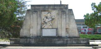 Военен паметник край Смядово. Снимка: община Смядово