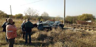 Автомобил ударен от влак