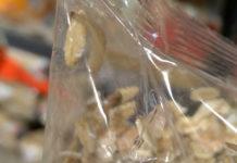 Червеи в овесени ядки