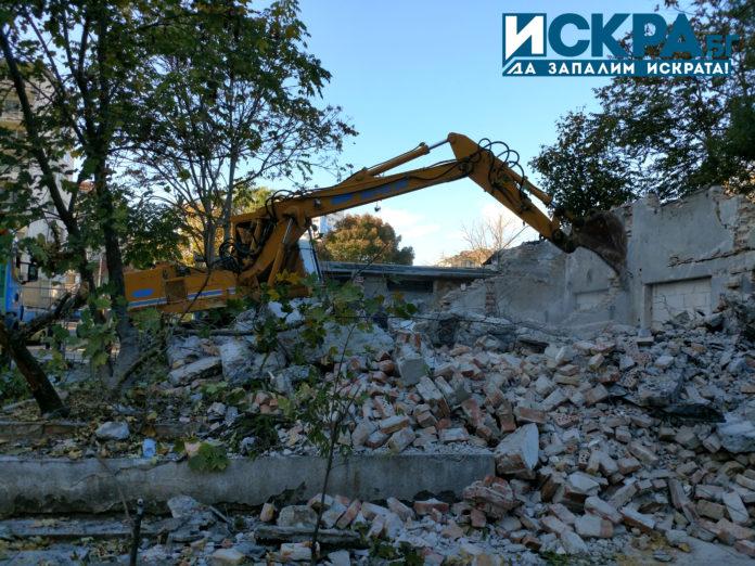 Започна основен ремонт на пазара в комплекс "Лазур" в Бургас