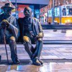 Петко и Пенчо Славейков статуя