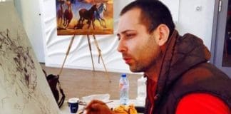 Художникът. Снимка: Илиян Чакъров