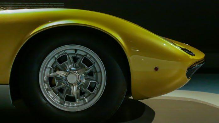 Ламборгини Миура