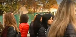 Протест в подкрепа на помощник-възпитателката Стефка Табакова от ДГ "Мир" в Пловдив