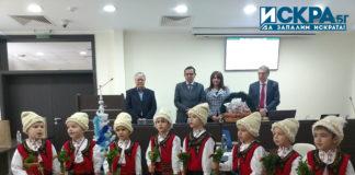 Коледарчета от детска градина Ханс Кристиян Андерсен