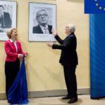 Жан-Клод Юнкер предаде председателския пост на Урсула фон дер Лайен