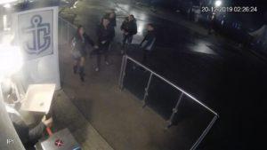 Кражба на мивка от обществена тоалетна във Варна