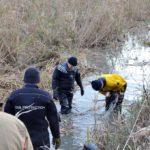 Претърсване на мястото на убийството