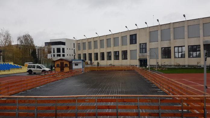 Ледена пързалка