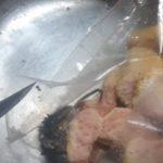 Жена намери замразена мишка в пилешки хапки