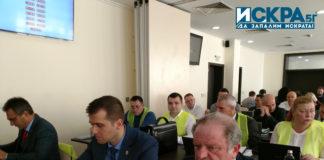 Общинските съветници от СЕК с жълти жилетки