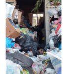 Боклук на станция Булгартабак в Несебър