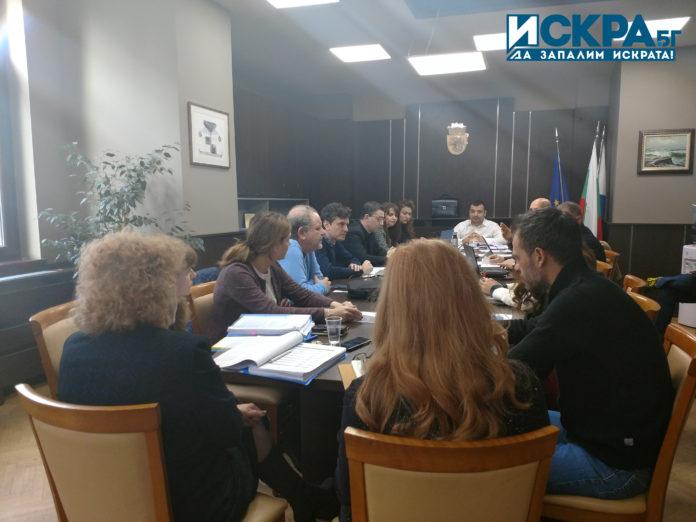 Заседание на Комисията по икономика и инвестиционни политики в Общинския съвет в Бургас