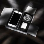 Телефон със зарядно