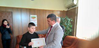 Сердар Мехмед получи почетна грамота от старши комисар Атанас Илков