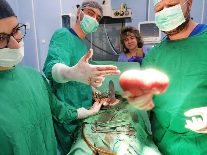 Операцията. Снимка: МБАЛ-Пазарджик