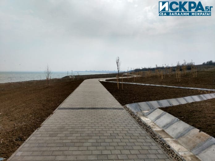 Бургазлии спазват желязна дисциплина по време на карантината