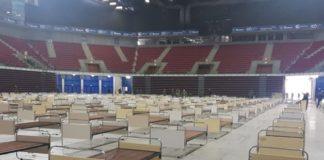 Болнични легла в спортна зала