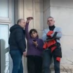 Една от медицинските сестри излезе на перваза на Народното събрание