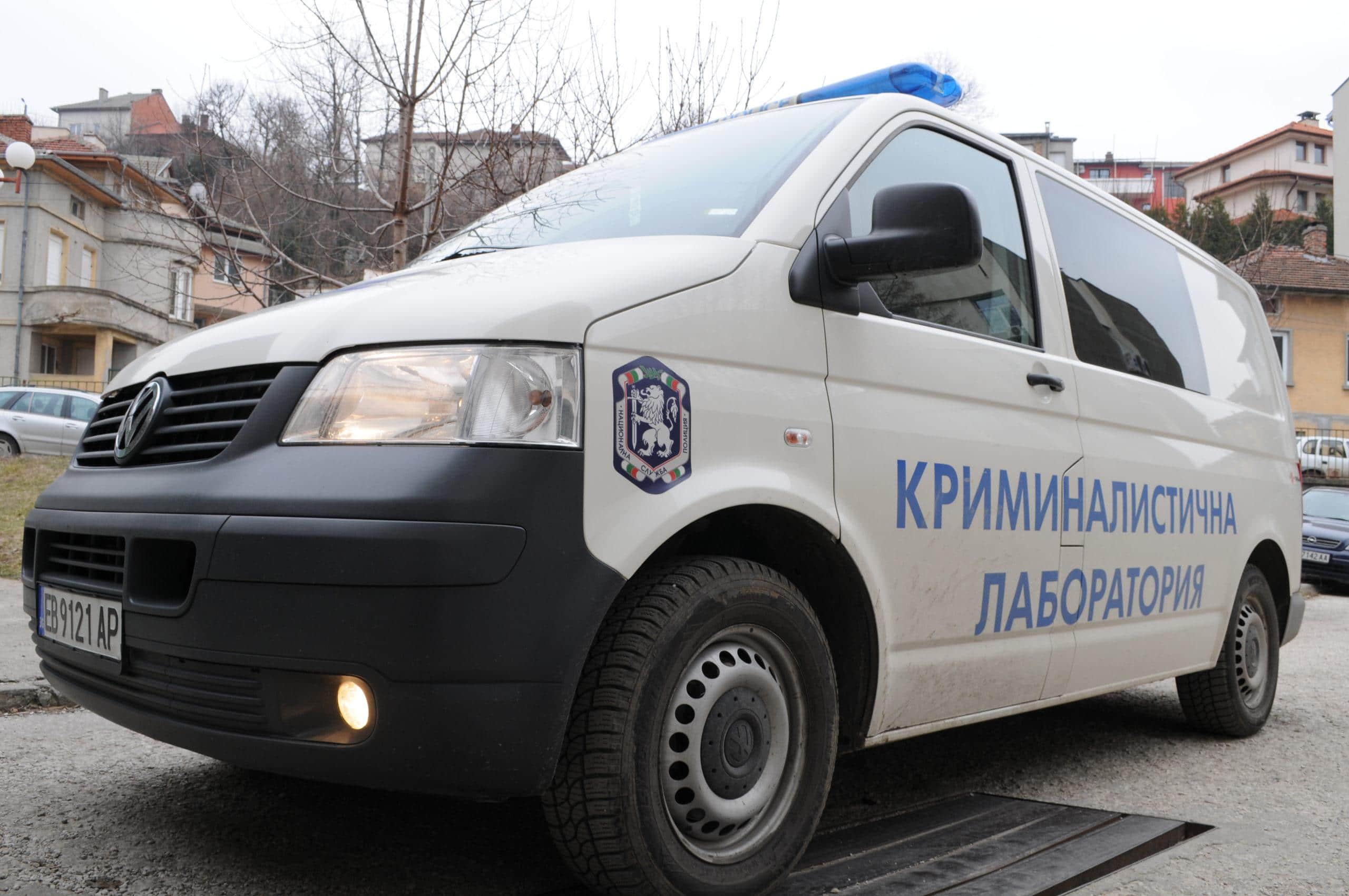 Полицаите от РУ Ботевград открили овъглен труп в превозно средство в