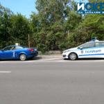 Полицаи са спрели автомобил без регистрационни номера