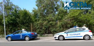 Полицаи са спрели автомобил без регистрационни номера