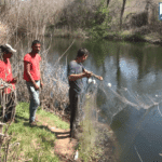 Общински съветник залавя бракониери
