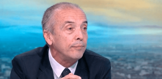 доц. Атанас Мангъров