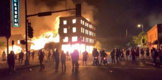 Протестите в Минеаполис