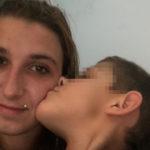 Майката и детето. Снимка: HelpKarma