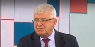 Министър Кирил Ананиев