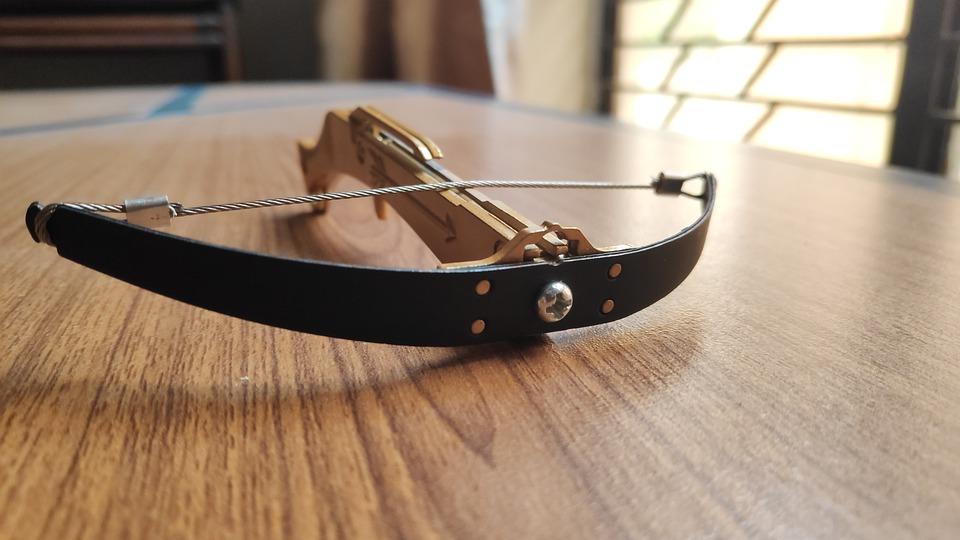 Мъж от Твърдица е бил прострелян с арбалет Това съобщиха