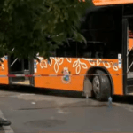 Автобус и тротинетка