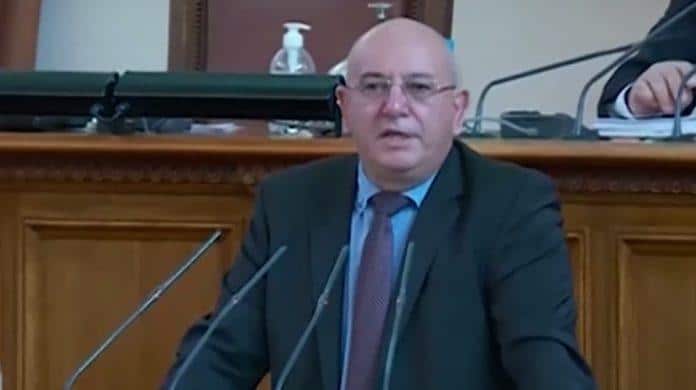 Емил Димитров. Снимка: Скрийншот от репортаж на NOVA