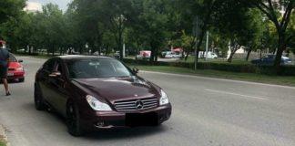 Кола на задържан