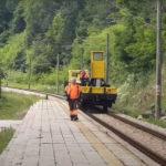 Служител на НКЖИ