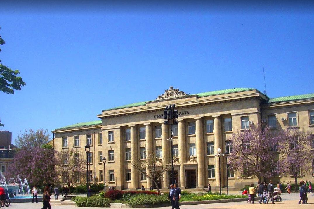 Районен съд–Русе призна за виновен М М за неизплатени по 9