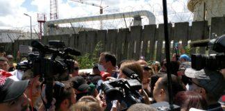 Николов сред протестиращите. Снимка: Искра.бг