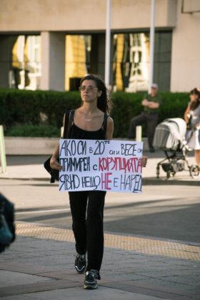 Хората от протестите в Бургас