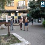 Бой в градинката пред Община Бургас