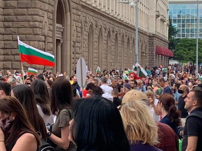 Девети ден протести в София