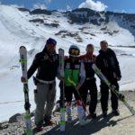 Алберт Попов и екипът му