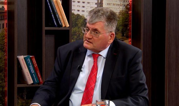 Еленко Божков