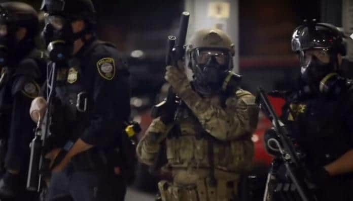 Федералните войски в Портланд