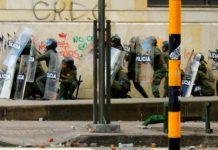 Полиция, протест.